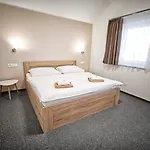 U Jeřába - Komplex C 3*