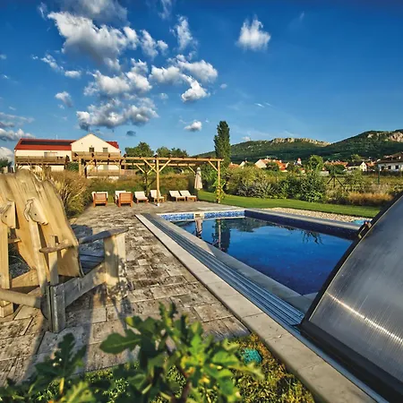 ゲストハウス U Jeraba - Komplex C ホルニー・ヴィエストニツェ