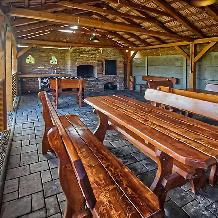 U Jeraba - Komplex C ゲストハウス 4*