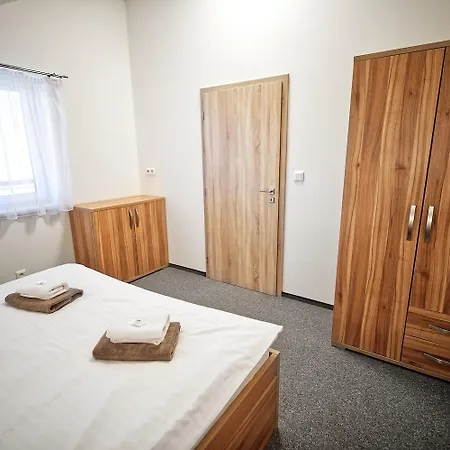 U Jeraba - Komplex C Konukevi Horni Vestonice
