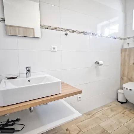 Konukevi U Jeraba - Komplex C Horni Vestonice